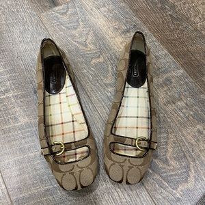 coach women’s slip on flats